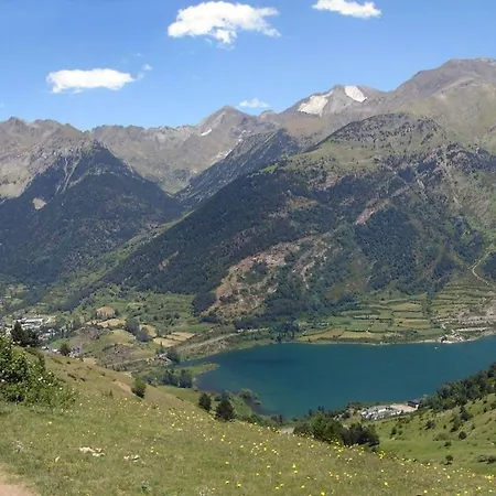 Chalet En El Pirineo. Jaca, Zona Centrica Holiday home