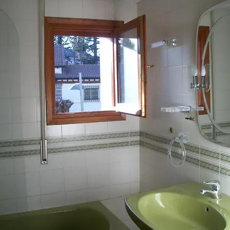 Chalet En El Pirineo. Jaca, Zona Centrica