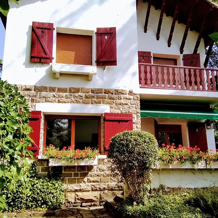 Chalet En El Pirineo. Jaca, Zona Centrica *